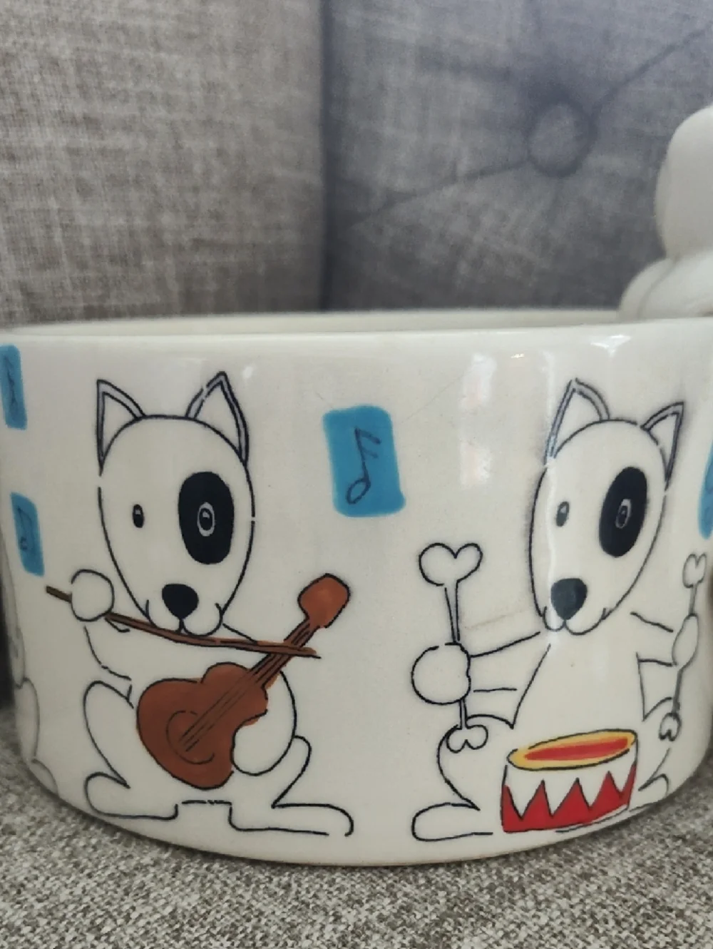 Colorful Ceramic Dog Bowl with Dog Graphics And Colorful Circles Interior